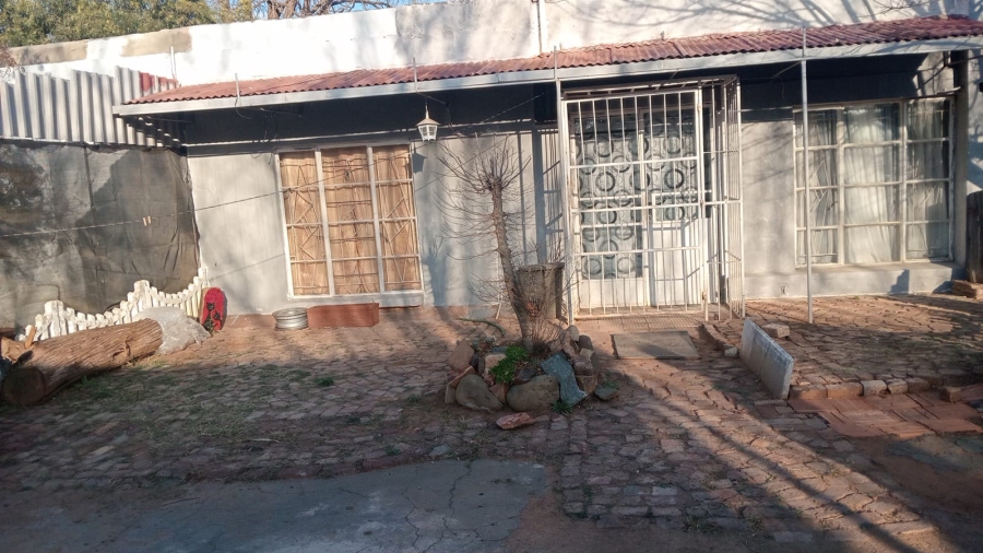9 Bedroom Property for Sale in Christiana North West